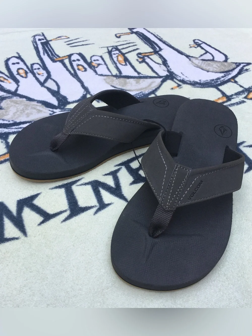 Volcom .• Victor Flip Flop Sandals in Grey Size 7 7.5 8